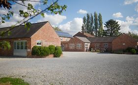 Wold Escapes, Highfield Farm